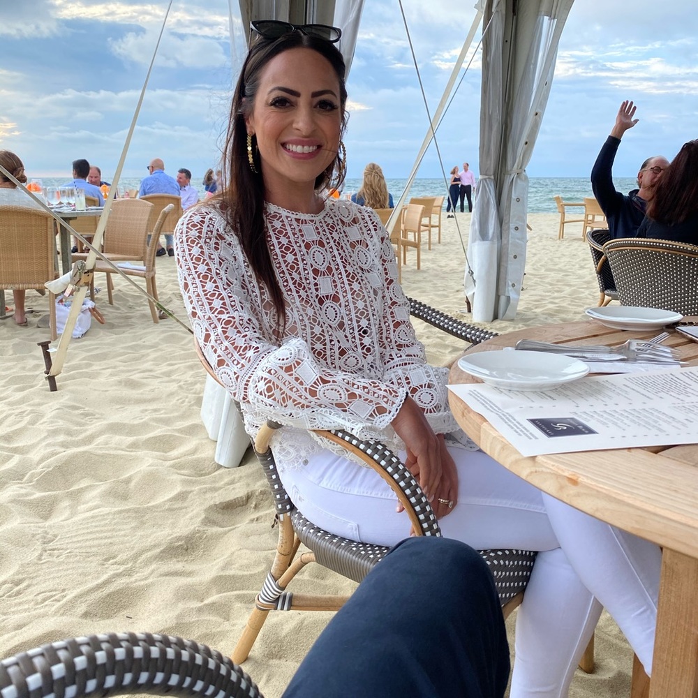 Forever 21 White lace wide bell sleeve top size medium worn once